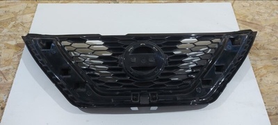 62310DF60A Решетка радиатора Nissan Qashqai J11 2017- , 62398HV80A