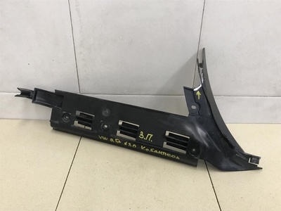3B5807394C Направляющая заднего бампера правая VW Passat [B5] 2000-2005