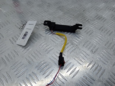 95420A2400 Усилитель антенны Kia Ceed_2 (JD) (2012-2018) 2014