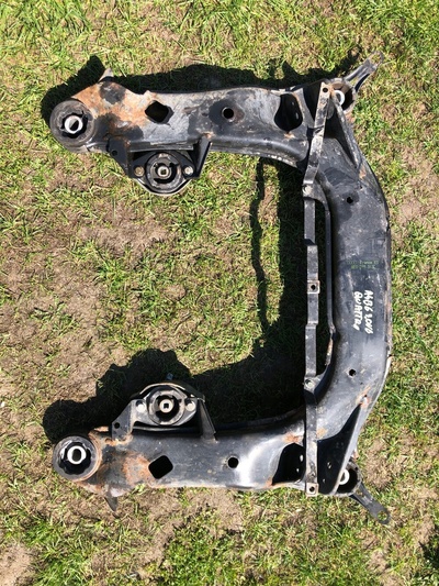 8E0399313C подрамник балка передняя audi a4 b6 b7
