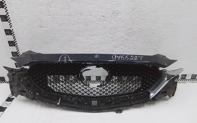 KB8B50712 Решетка радиатора Mazda CX-5 2