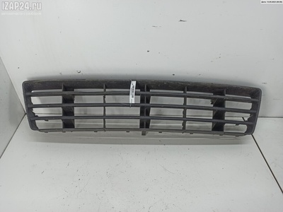 4B0807683F Решетка (заглушка) в бампер Перед. Audi A6 C5 (1997-2005) 1998