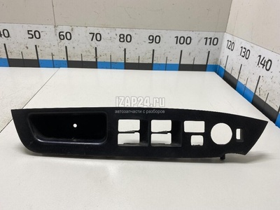 935722P010VA Накладка блока управления стеклоподъемниками Hyundai-Kia Sorento II (2009 - 2020)