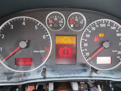 4B0920933K спидометр часы audi a6 c5 бензин рестайлинг