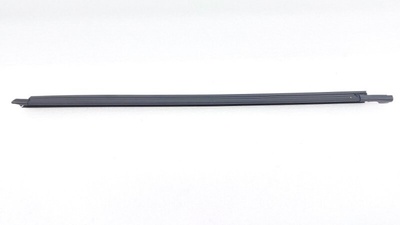 82240L2000 Уплотнитель стекла двери Kia K5 2021