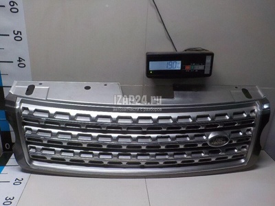 LR055881 Решетка радиатора Land Rover Range Rover IV 2013