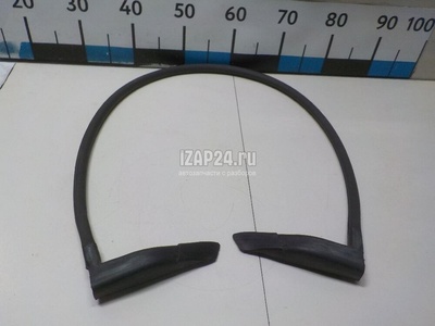 LR077479 Уплотнитель багажника Land Rover Range Rover IV 2013