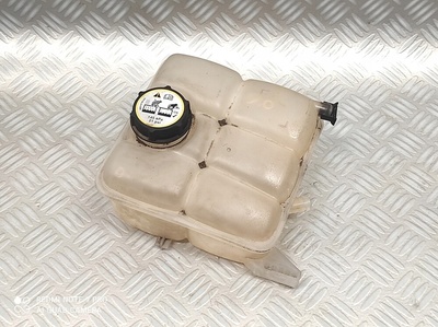 8V618K218AE бачёк расширительный focus mk3 1.5 1.6 tdci
