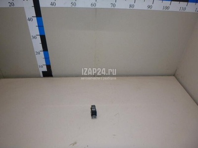 8584021510HEK Кнопка стеклоподъемника Ssang Yong Stavic 2013