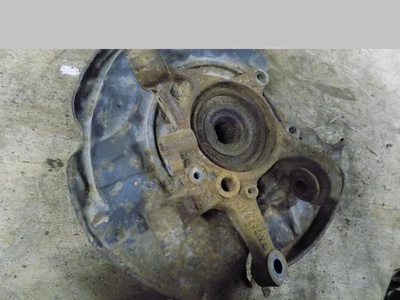 2033504008 Кулак поворотный задний правый MERCEDES BENZ W203 2000-2006