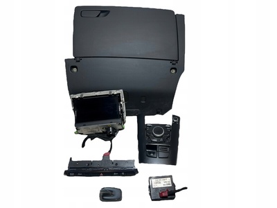 8V0857273M навигация навигация считыватель панель бардачёк audi a3 8v