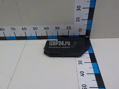 4F0035613 Крышка блока предохранителей VAG A6 [C6,4F] (2004 - 2011)