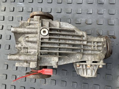 0BC500044D Редуктор заднего моста Audi A8 D4/4H 2011 ,HNM