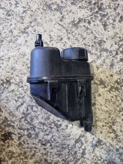 17138617045 БАЧОК РАСШИРИТЕЛЬНЫЙ BMW 2 F22/F23 2019