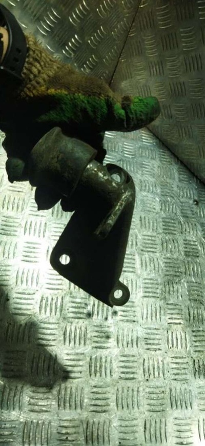 4A0199343 Кронштейн двигателя Audi 100 C4 1993