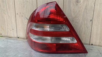 A2038201964 Фонарь задний левый Mercedes Benz C-CLASS (W203), 2000 - 2007 2006