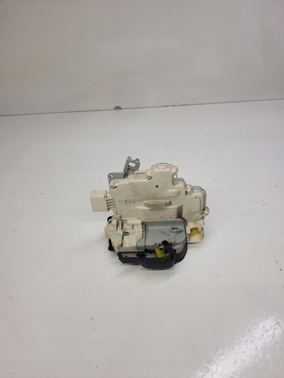 8E1837015AB замок дверь левый передняя audi a4 b6 b7