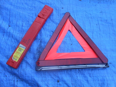 opel - części corsa c meriva а треугольник предупреждающий