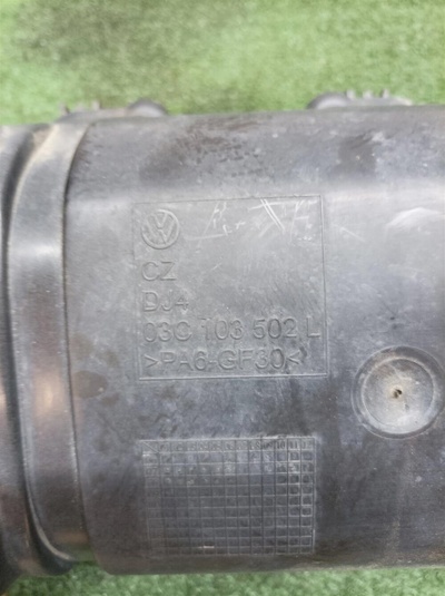 03C103502L шумоизоляция компрессора VW Jetta 2005-2011 2009
