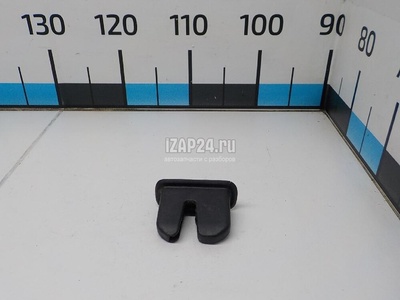 8E5827520 Кожух замка багажника VAG A4 [B6] (2000 - 2004)