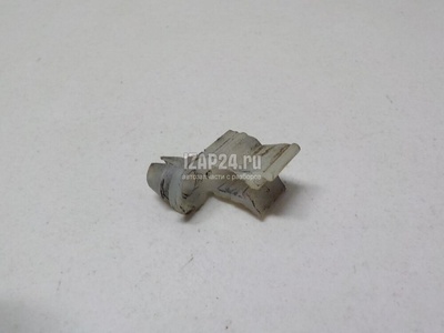 MU481093 Фиксатор Mitsubishi Pajero/Montero III (V6, V7) (2000 - 2006)