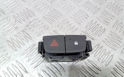 252100622R Кнопка аварийной сигнализации Opel Vivaro B (2014-2020) 2016