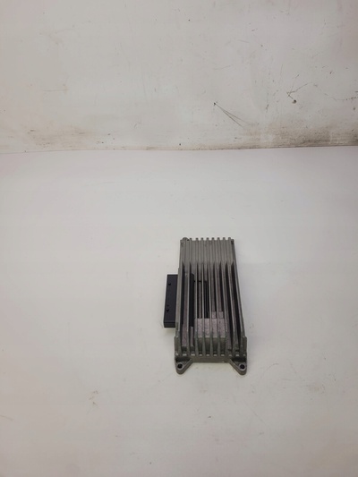 8R1035223A wzmacniasz радио аудио audi a4 b8 a5 q5