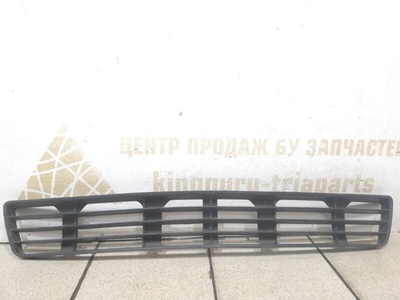8D0807683 Решетка бампера Audi A4 8K2 B8 до Рестайлинг 2007-2012