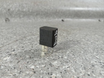 46520421 Реле (прочие) 20A. Fiat Stilo 2003