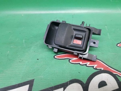 A1637600061 Ручка багажника Mercedes-Benz M W163 2003 , 1637600561