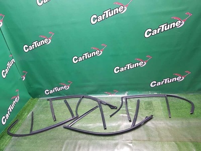 51337066613 Уплотнители стекол BMW 1 E87 2007