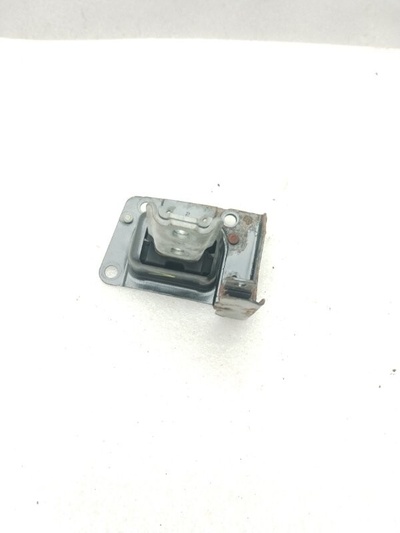1813F0 Опора двигателя Citroen C3 A51 2010