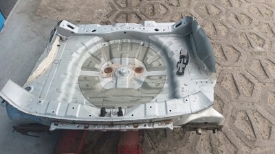 Pas tył podłoga Kia Sportage III kia sportage iii полоса задняя заднего пол