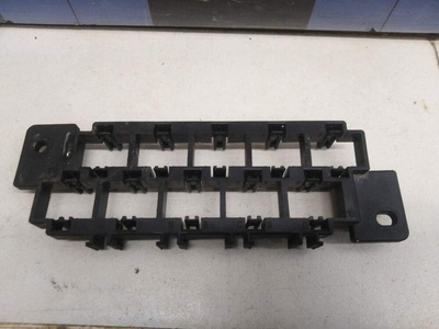 7E0937403 Кронштейн (сопут. товар) VW Transporter T5 2003-2015
