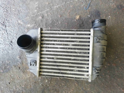 4f0145805t Радиатор интеркулера Audi A6 C6(2004-2011) 2005