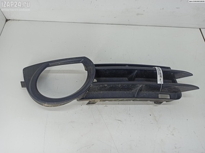 8P4807682B Решетка (заглушка) в бампер Перед. R Audi A3 8P (2003-2012) 2004