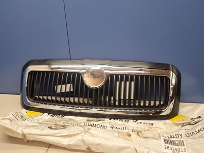 1U0853653A01C Решетка радиатора Skoda Octavia A4 1U 1997-2011