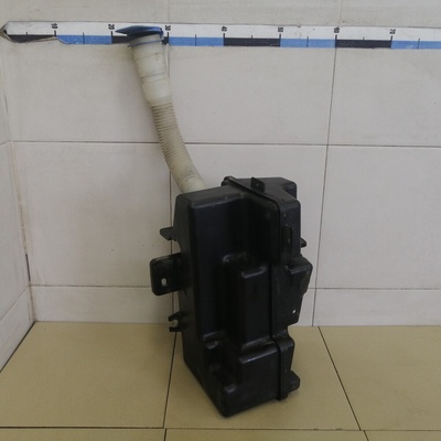 5N0955453B Бачок омывателя лобового стекла VW Tiguan 2011-2016