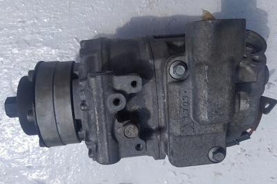 4F0260805AK компрессор кондиционера audi a6 c6 rs6