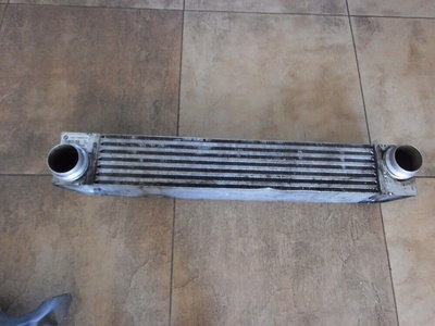 7795823 интеркулер bmw 5 e60 e61 2.0d 02 - 10