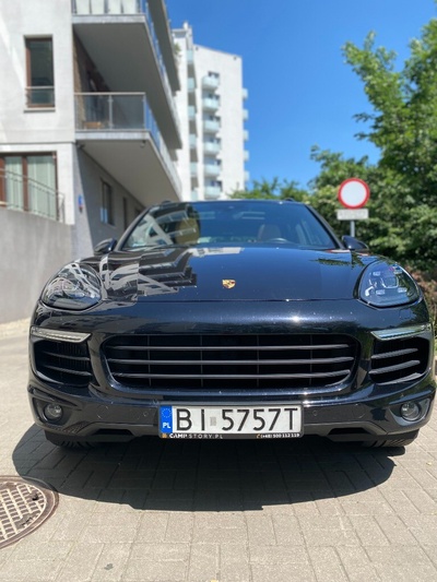 Порше cayenne 3.0 v6 дизель , 262km