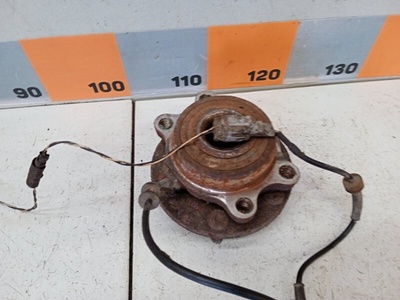 402029BT1A Ступица передняя Nissan Pathfinder R51 2008