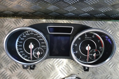 A1669001807 спидометр часы мерседес 6.3 amg