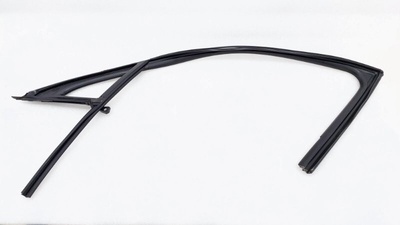 82531L2000 Уплотнитель стекла двери Kia K5 DL3 2021 , 82430-L2000