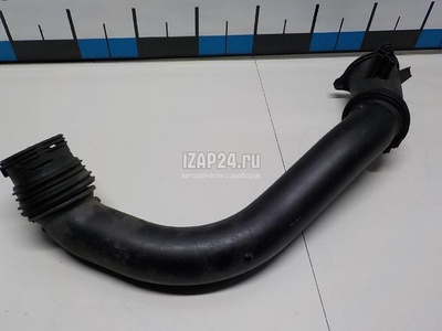 13718601683 Патрубок воздушного фильтра BMW 7-serie G11/G12 2015