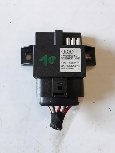 Блок топлива 4f0906093l audi a6 c6 06 -