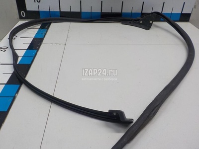 LR092586 Уплотнитель двери Land Rover Range Rover Velar 2017
