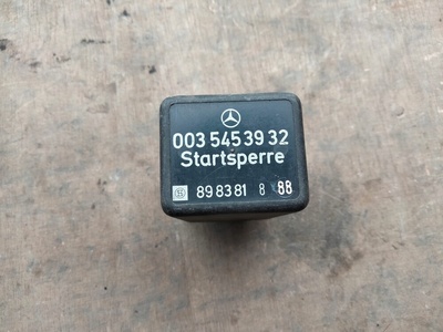 0035453932 реле мерседес w124