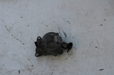 8200934654 насос vacum renault master
