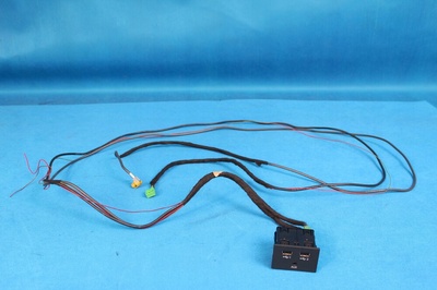 81A035736 audi a6 c7 рестайлинг разъем usb aux 2017 г.